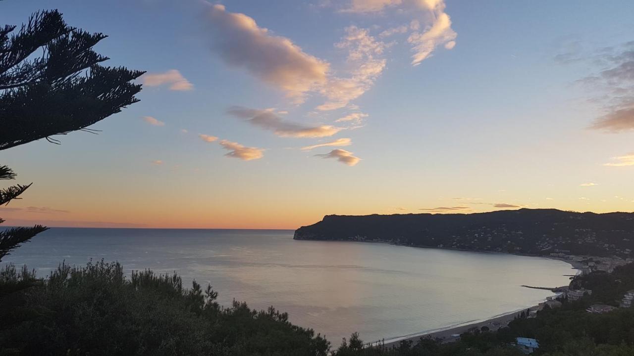 Le Terre Del Drago Apartment Bergeggi Kültér fotó