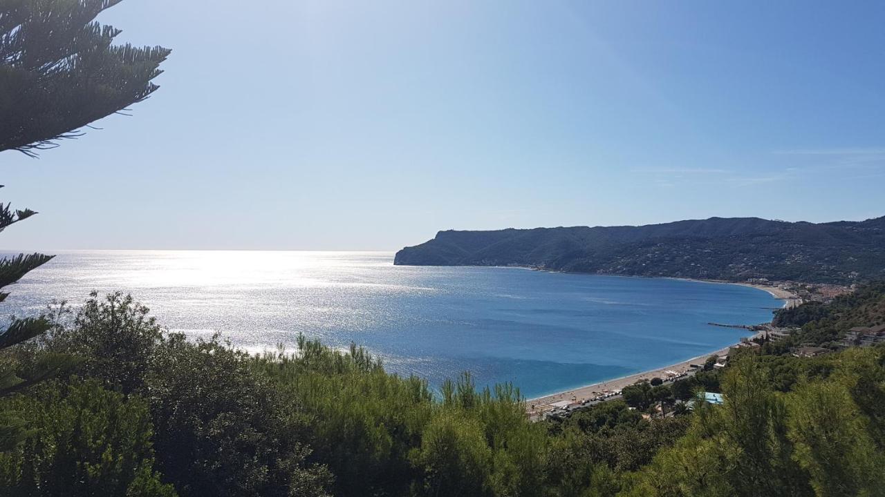 Le Terre Del Drago Apartment Bergeggi Kültér fotó