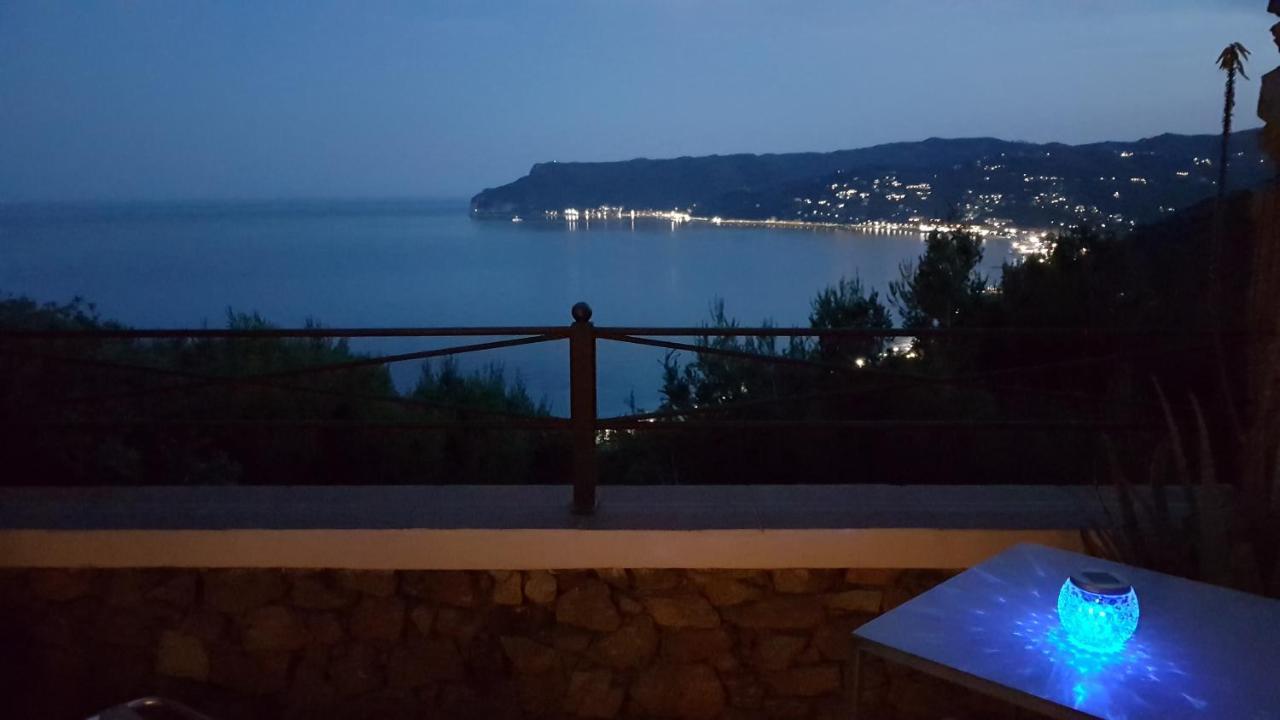 Le Terre Del Drago Apartment Bergeggi Kültér fotó