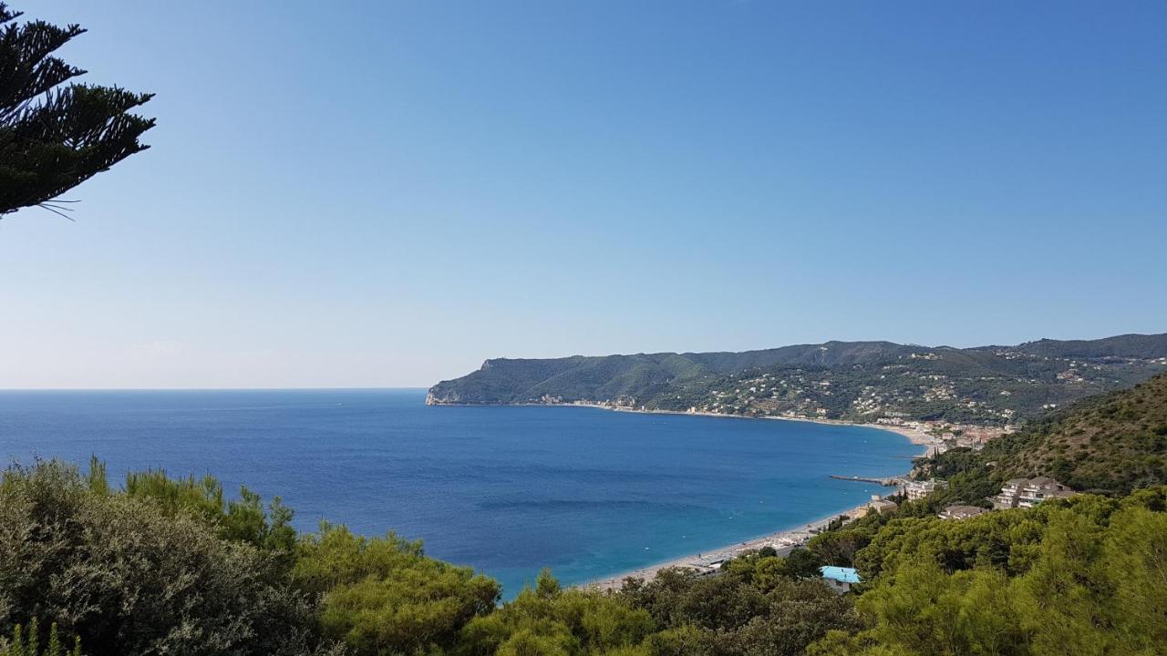 Le Terre Del Drago Apartment Bergeggi Kültér fotó